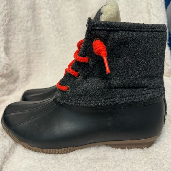 Women's Sperry® for J.Crew Shearwater flannel boots Size 10 Black W/ Red Laces - Picture 4 of 7